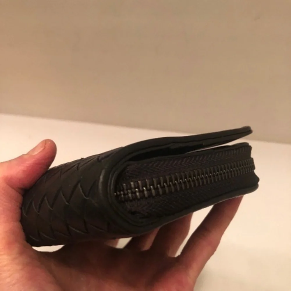 Black leather woven intrecciato wallet clutch bag